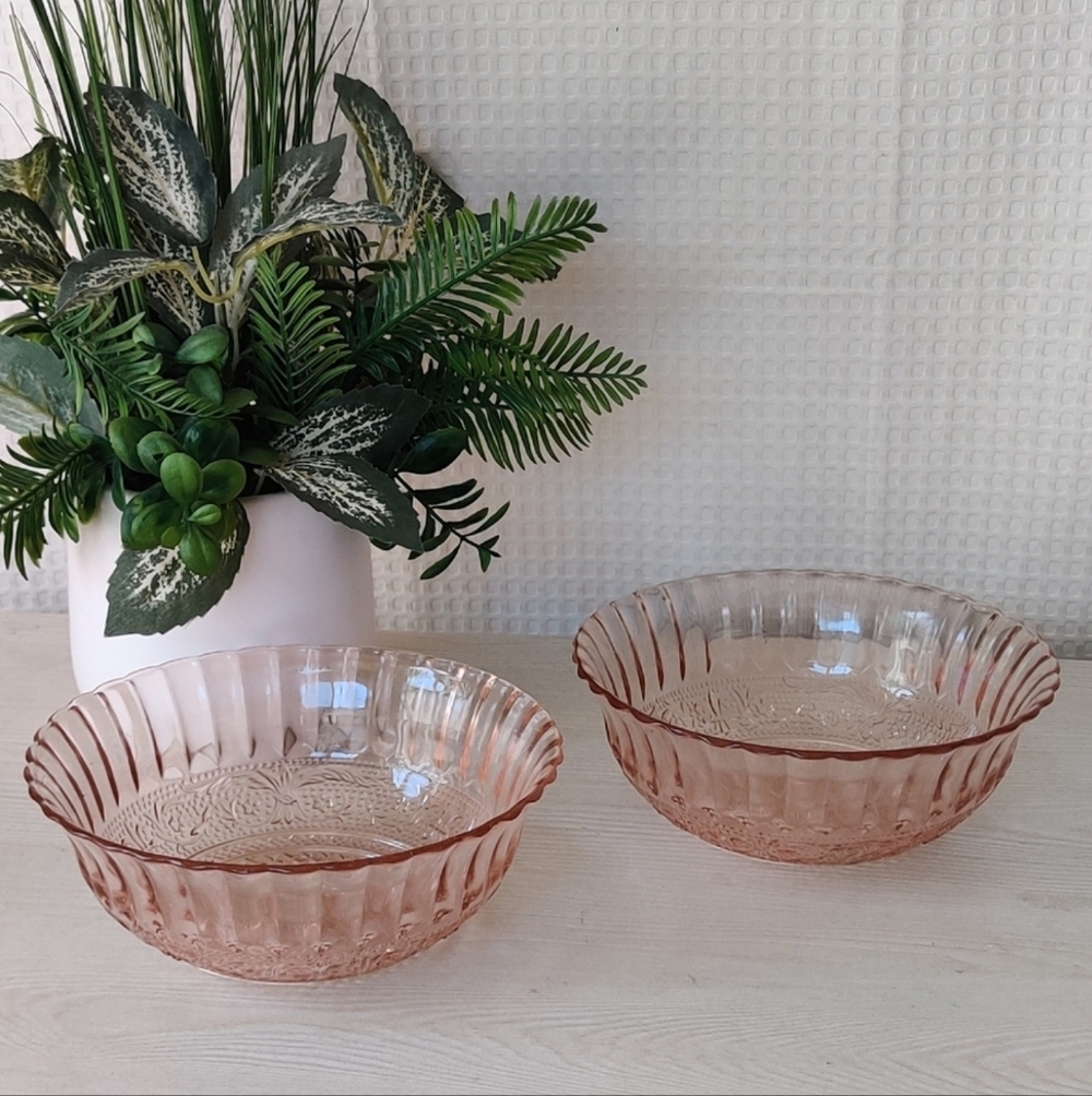 Vintage King Indonesia Pink Pressed Glass Bowl-Set of 2